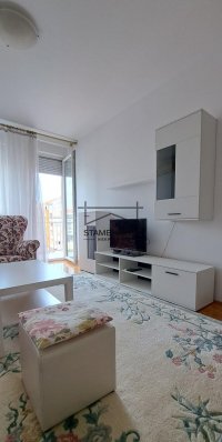 Nekretnina: Lep jednoiposoban stan na Novoj Detelinari ID#6529