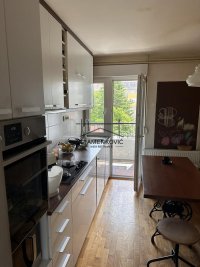 Nekretnina: Trosoban stan na Grbavici ID#6548