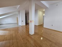 Nekretnina: Četvorosoban stan na Kosturnici