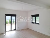 Nekretnina: Altina, 2.0, nov, prazan, bašta, parking, uknjižen ID#9478