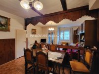 Nekretnina: Batajnica, stan-kuća sa baštom, uknjiženo