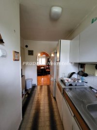 Nekretnina: Batajnica, stan-kuća sa baštom, uknjiženo