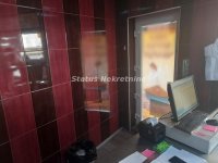 Nekretnina: Centar-Lokal 20 m2 na Izuzetno Frekventnoj Lokaciji za Razne Delatnosti-Zakup 300 e-065/385 8880