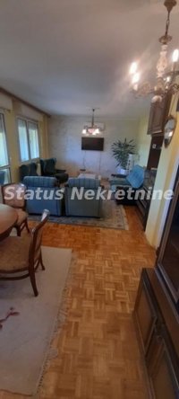 Nekretnina: Novo Naselje-Fantastičan Troiposoban stan 87 m2 sa Pogledom na pola grada-065/385 8880