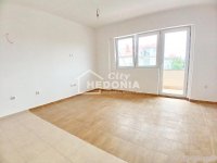 Nekretnina: Boleč, 3.0, nov, luksuzan, useljiv ID#9517