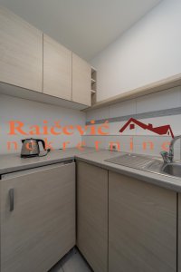 Nekretnina: ZEMUN Koruska ID: 92026