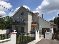 Nekretnina: Borča, III nivoa, 7ari