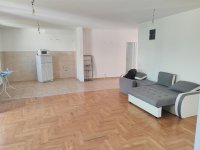 Nekretnina: Zvezdara, Slavujev venac, 100m2+40m2 terasa, preporuka!