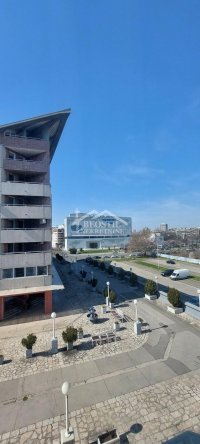 Nekretnina: Novi Beograd - YUBC - 109m2 ID#22218