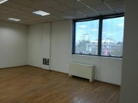 Nekretnina: Izdavanje luksuznog poslovnog prostora na Novom Beogradu – 200 m², prilagodljiv open space, parking