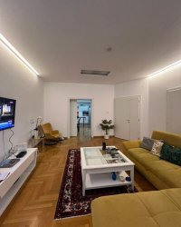 Nekretnina: Eksluzivan četvorosoban stan u centru grada – Zmaj Jovina, 116m²