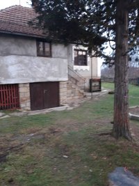 Nekretnina: Prodajem kucu u Malim Crljenima-Lazarevac