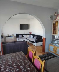 Nekretnina: Prodajem kucu u Sefkerinu 200m2