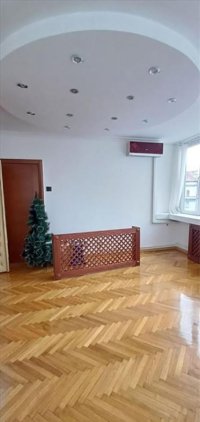 Nekretnina: Poslovni prostor u poslovnoj zgradi, tri parking mesta, Vracar