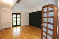 Nekretnina: Prelepa kuca na Autokomandi za poslovni prostor