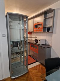 Nekretnina: Komforan dvoiposoban stan kod Aleksandrove zgrade ID#6768