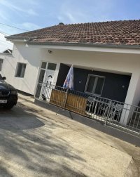 Nekretnina: Prodajem kucu u Surcinu