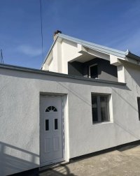 Nekretnina: Prodajem kucu u Surcinu