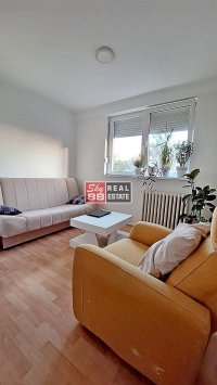 Nekretnina: 3,0 Zvezdara , Bulbuder , vrhunska lokacija , pogled ID#2374