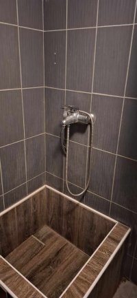 Nekretnina: Apartman za radnike T 062 36 46 77 
