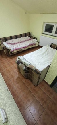Nekretnina: Apartman za radnike T 062 36 46 77 