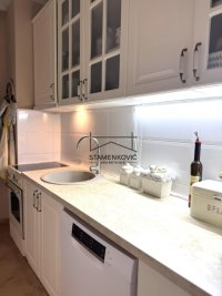 Nekretnina: Prodaje se trosoban stan sa garažom na Žitnom trgu ID#6796