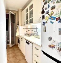 Nekretnina: Prodaje se trosoban stan sa garažom na Žitnom trgu ID#6796