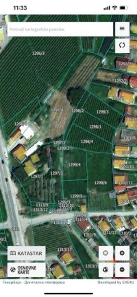 Nekretnina: Prodajem tri placa u Arilju