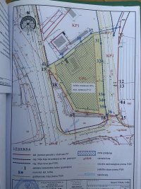Nekretnina: Prodajem tri placa u Arilju