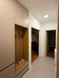 Nekretnina: Izdajem stan - Cetinje, centar, zgrada 357