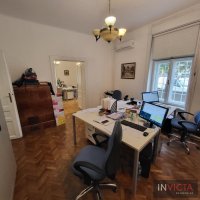 Nekretnina: Centar-salonski stan u prizemlju, za poslovanje