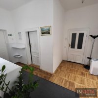 Nekretnina: Centar-salonski stan u prizemlju, za poslovanje