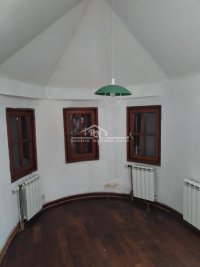 Nekretnina: 2.5 Crveni Krst, Južni bulevar, 80m2 PTK ID#1507