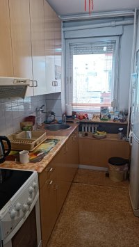 Nekretnina: CUKARICA Trgovacka ID: 34105