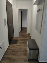 Nekretnina: Izdajem stan u Zrenjaninu