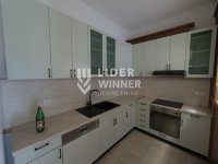 Nekretnina: Vila u najtraženijem delu Dedinja sa parkingom, garažom i dvorištem ID#9784