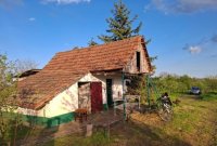 Nekretnina: Vocnjak sa hladnjacom