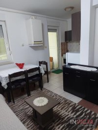 Nekretnina: Jednoiposoban na početku Telepa sa parkingom