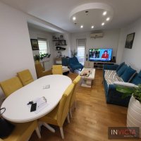 Nekretnina: Trosoban-Bul.Patrij.Pavla sa parking mestom