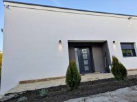 Nekretnina: Voždovac, Zuce, kuća 240m2, 8ari, uknjižena