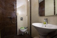 Nekretnina: Bežanijska Kosa, kuća 230m2, duži najam