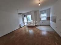 Nekretnina: Nenamešten 2,5 stan 60m2 kod Spensa ID#1666