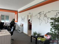 Nekretnina: PETOSOBAN STAN ZA POSLOVANJE