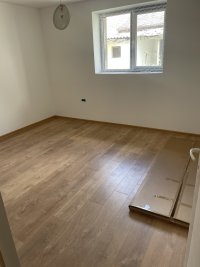 Nekretnina: Izdajem dvosoban stan na Tosinom Bunaru