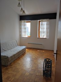 Nekretnina: Dvosoban stan u Zemunu sa lođom