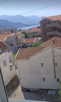 Nekretnina: Izdajem namesten jednosoban stan-Bijela