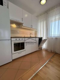 Nekretnina: Prelep dvosoban stan sa velikom terasom ID#6915