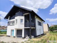 Nekretnina: Novi Sad, Veternik, Kninska, 260m2 sa terasama