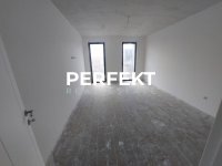 Nekretnina: Centar 80m2, treći sprat, eg