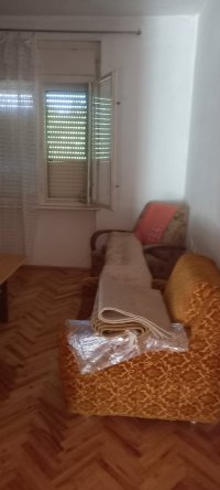 Nekretnina: Prodajem kucu u centru Perleza